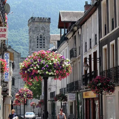 Proche Station Daire